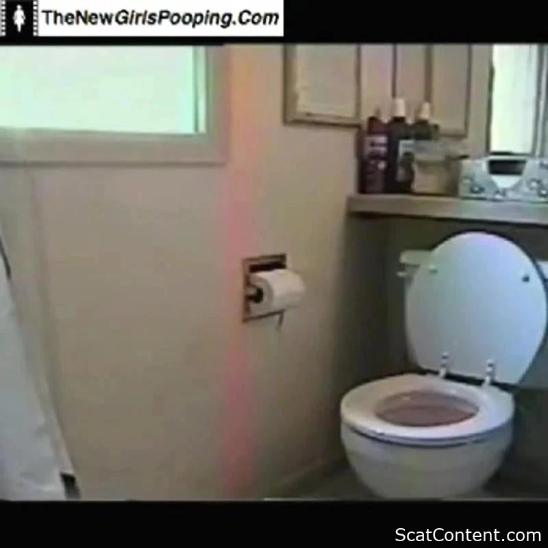 Squat Or Sit Debate: Girls And Their Pooping Positions